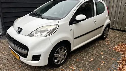 Occasion 2010 Peugeot 107 Hatchback | € 1.699 (Eerlijke prijs)