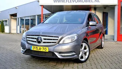 Grijs Occasion 2014 Mercedes B180 Ambition MPV | € 11.450 (Eerlijke prijs)
