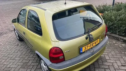 Occasion 2000 Opel Corsa Hatchback | € 650 (Super prijs)