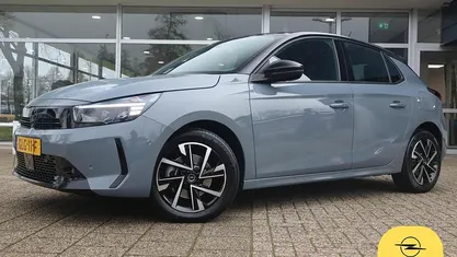 Grijs Occasion 2024 Opel Corsa Hatchback | € 21.950 (Eerlijke prijs)