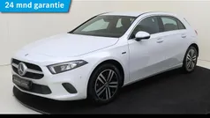 Gebruikt 2021 Mercedes A250 Luxury Hatchback | € 26.945 (Eerlijke prijs)