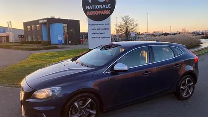 Gebruikt 2014 Volvo V40 Business Edition Hatchback | € 3.999 (Eerlijke prijs)