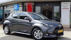 Gebruikt 2024 Toyota Yaris Hybrid Active Hatchback | € 22.950 (Eerlijke prijs)