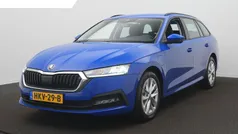 Blauw Gebruikt 2022 Skoda Octavia Business Line Stationwagen | € 24.450 (Super prijs)