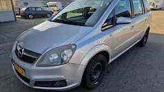 Grijs Gebruikt 2006 Opel Zafira Enjoy MPV | € 699 (Super prijs)