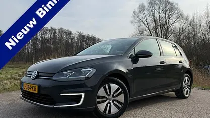 Grijs Occasion 2020 VW e-Golf Hatchback | € 13.888 (Eerlijke prijs)