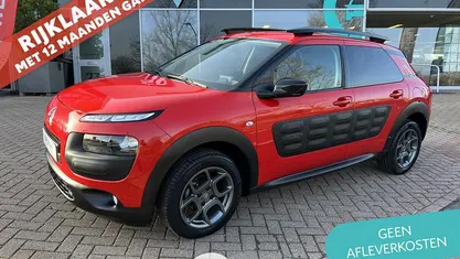 Rood Occasion 2016 Citroën C4 Shine SUV | € 9.500 (Eerlijke prijs)