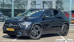 Zwart Gebruikt 2021 Mercedes GLA180 AMG line SUV | € 39.995 (Eerlijke prijs)