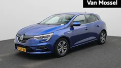 Blauw Gebruikt 2021 Renault Mégane IV Bose Edition Hatchback | € 17.900 (Eerlijke prijs)