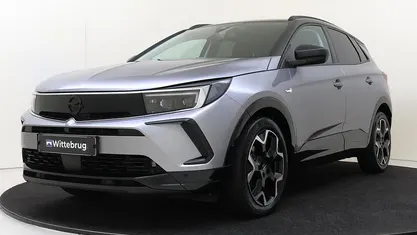 Gebruikt 2024 Opel Grandland X Ultimate SUV | € 30.325 (Eerlijke prijs)