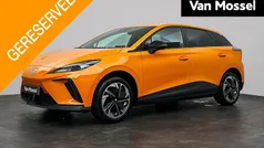 Oranje Gebruikt 2023 MG MG4 EV Comfort Hatchback | € 22.245 (Goede deal)