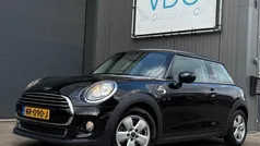 Zwart Gebruikt 2017 Mini Cooper Business Hatchback | € 10.450 (Eerlijke prijs)