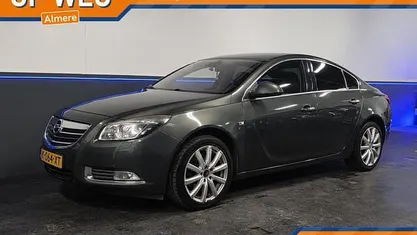 Occasion Opel Insignia Executive 220 PK (161 kW) 2009 Groen Sedan