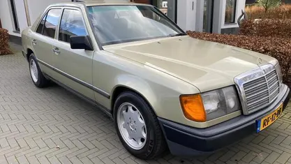Occasion Mercedes E230 136 PK (100 kW) 1986 Sedan