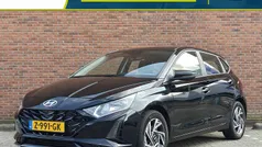 Zwart Gebruikt 2024 Hyundai i20 Comfort Hatchback | € 22.435 (Eerlijke prijs)