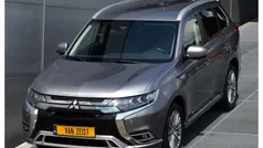 Gebruikt 2020 Mitsubishi Outlander Intense+ SUV | € 26.950 (Eerlijke prijs)