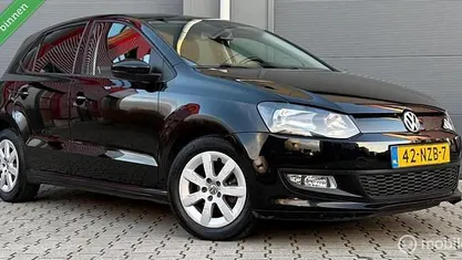 Zwart Gebruikt 2011 VW Polo Comfortline Hatchback | € 4.450 (Eerlijke prijs)
