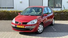 Rood Gebruikt 2007 Renault Scénic II Business MPV | € 3.445 (Eerlijke prijs)