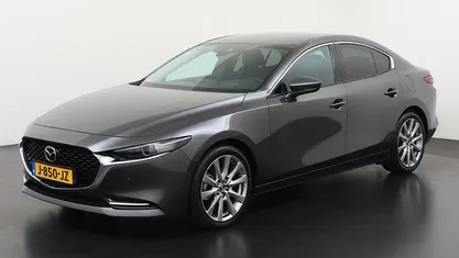Gebruikt 2020 Mazda 3 Luxury Sedan | € 26.690 (Eerlijke prijs)