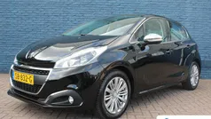 Zwart Gebruikt 2018 Peugeot 208 Hatchback | € 8.895 (Eerlijke prijs)