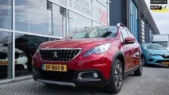 Rood Gebruikt 2018 Peugeot 2008 Allure SUV | € 14.850 (Eerlijke prijs)