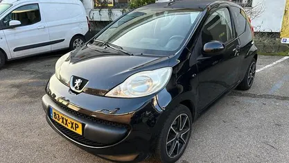 Occasion 2007 Peugeot 107 Hatchback | € 999 (Eerlijke prijs)