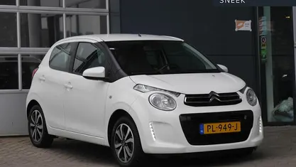 Wit Occasion 2017 Citroën C1 Shine Hatchback | € 12.445 (Eerlijke prijs)