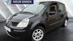 Gebruikt 2005 Renault Modus Komfort MPV | € 1.990 (Eerlijke prijs)