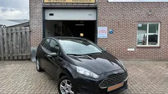 Zwart Gebruikt 2014 Ford Fiesta Ambiente Hatchback | € 6.999 (Eerlijke prijs)