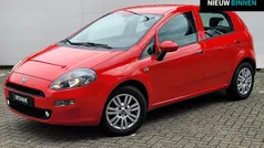 Rood Gebruikt 2016 Fiat Punto Hatchback | € 7.690 (Eerlijke prijs)