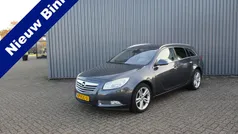 Grijs (metallic) Gebruikt 2009 Opel Insignia Cosmo Stationwagen | € 6.750 (Eerlijke prijs)