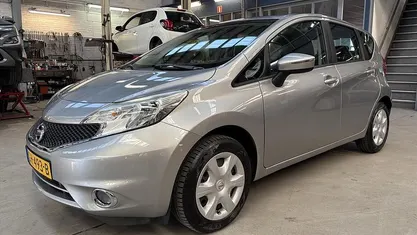 Grijs (metallic) Occasion 2015 Nissan Note Acenta MPV | € 7.750 (Goede deal)