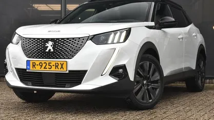 Occasion 2022 Peugeot e-2008 GT SUV | € 18.895 (Eerlijke prijs)