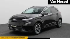 Zwart Gebruikt 2023 Hyundai Kona SUV | € 22.400 (Eerlijke prijs)