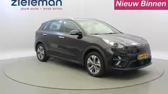 Zwart, metallic lak Gebruikt 2019 Kia e-Niro SUV | € 17.845 (Super prijs)