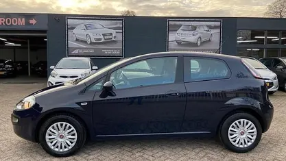 Occasion 2011 Fiat Punto Evo Active Hatchback | € 2.995 (Eerlijke prijs)