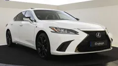 Wit Gebruikt 2024 Lexus ES300H Sport Design Packet Sedan | € 49.899 (Eerlijke prijs)