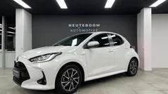 Wit Gebruikt 2021 Toyota Yaris Hatchback | € 18.999 (Goede deal)