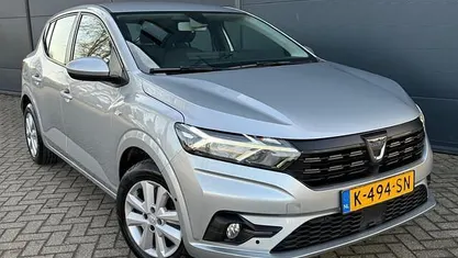 Occasion 2021 Dacia Sandero Comfort Hatchback | € 11.945 (Eerlijke prijs)