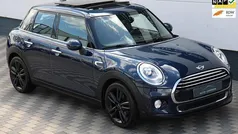 Blauw Gebruikt 2017 Mini Cooper Hatchback | € 17.945 (Eerlijke prijs)