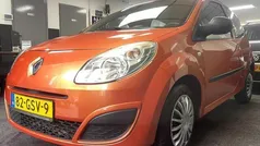 Oranje Gebruikt 2008 Renault Twingo Authentique Hatchback | € 1.949 (Goede deal)