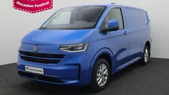 Blauw Nieuw 2024 VW T6.1 Van | € 46.890 (Goede deal)