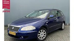 Blauw Gebruikt 2008 Fiat Croma Dynamic Hatchback | € 1.899 (Eerlijke prijs)