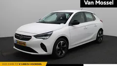 Wit Gebruikt 2022 Opel Corsa-e Elegance Hatchback | € 17.940 (Eerlijke prijs)