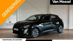 Zwart Nieuw 2025 Peugeot 208 Style Hatchback | € 23.740 (Eerlijke prijs)