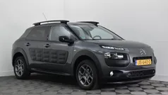 Grijs Gebruikt 2016 Citroën C4 PureTech SUV | € 10.750 (Eerlijke prijs)