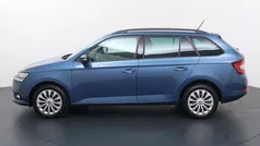 Titan blue metallic metallic Gebruikt 2020 Skoda Fabia Ambition Stationwagen | € 13.840 (Goede deal)