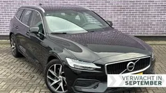 Zwart Gebruikt 2020 Volvo V60 Momentum Stationwagen | € 26.694 (Eerlijke prijs)