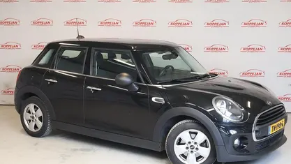 Zwart Gebruikt 2018 Mini Cooper Salt Hatchback | € 8.950 (Super prijs)