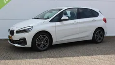 Wit Gebruikt 2019 BMW 220 Executive Stationwagen | € 25.435 (Eerlijke prijs)